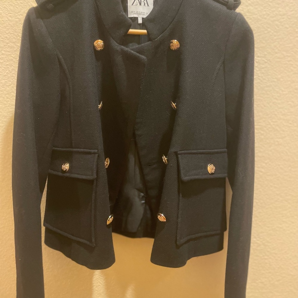 Zara Blazer with gold buttons.  Excellent condition.  No tags but never worn.